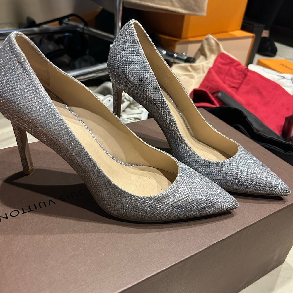 Authentic Stuart Weitzman Metallic-Effect Pointed Toe Pumps Used